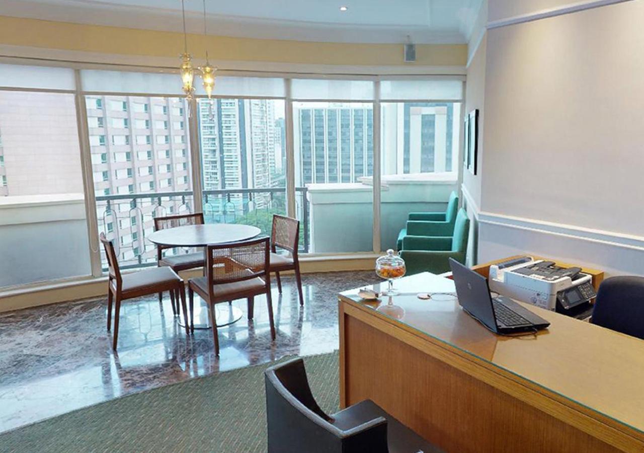 Gran Estanplaza Berrini Hotel Sao Paulo Exterior foto A typical office at the Hong Kong University of Science and Technology