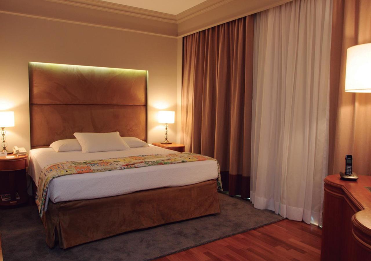 Gran Estanplaza Berrini Hotel Sao Paulo Exterior foto A bedroom