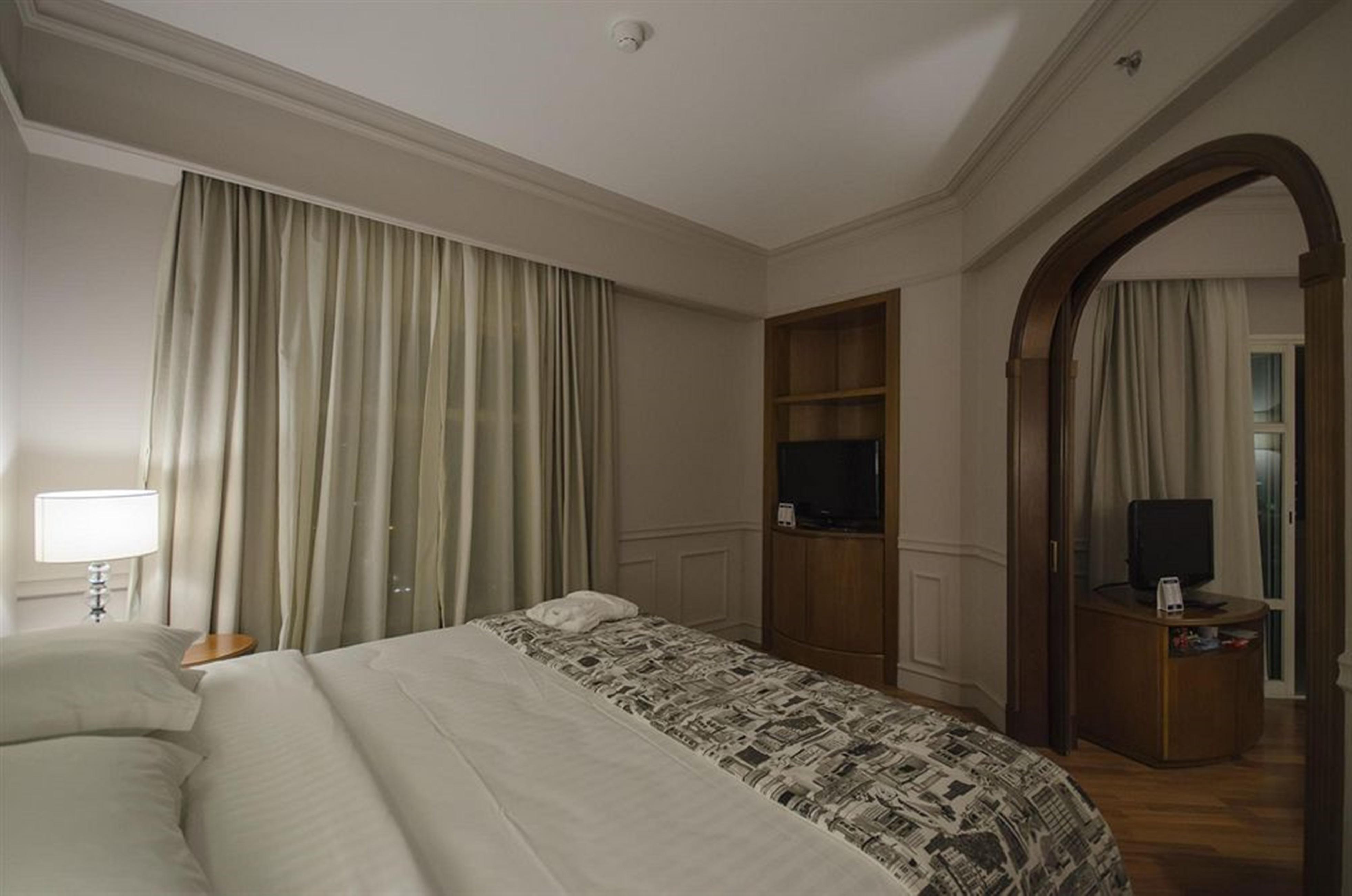 Gran Estanplaza Berrini Hotel Sao Paulo Exterior foto A bedroom at the hotel